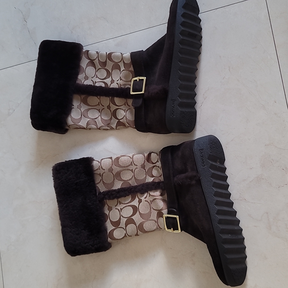 Coach boots